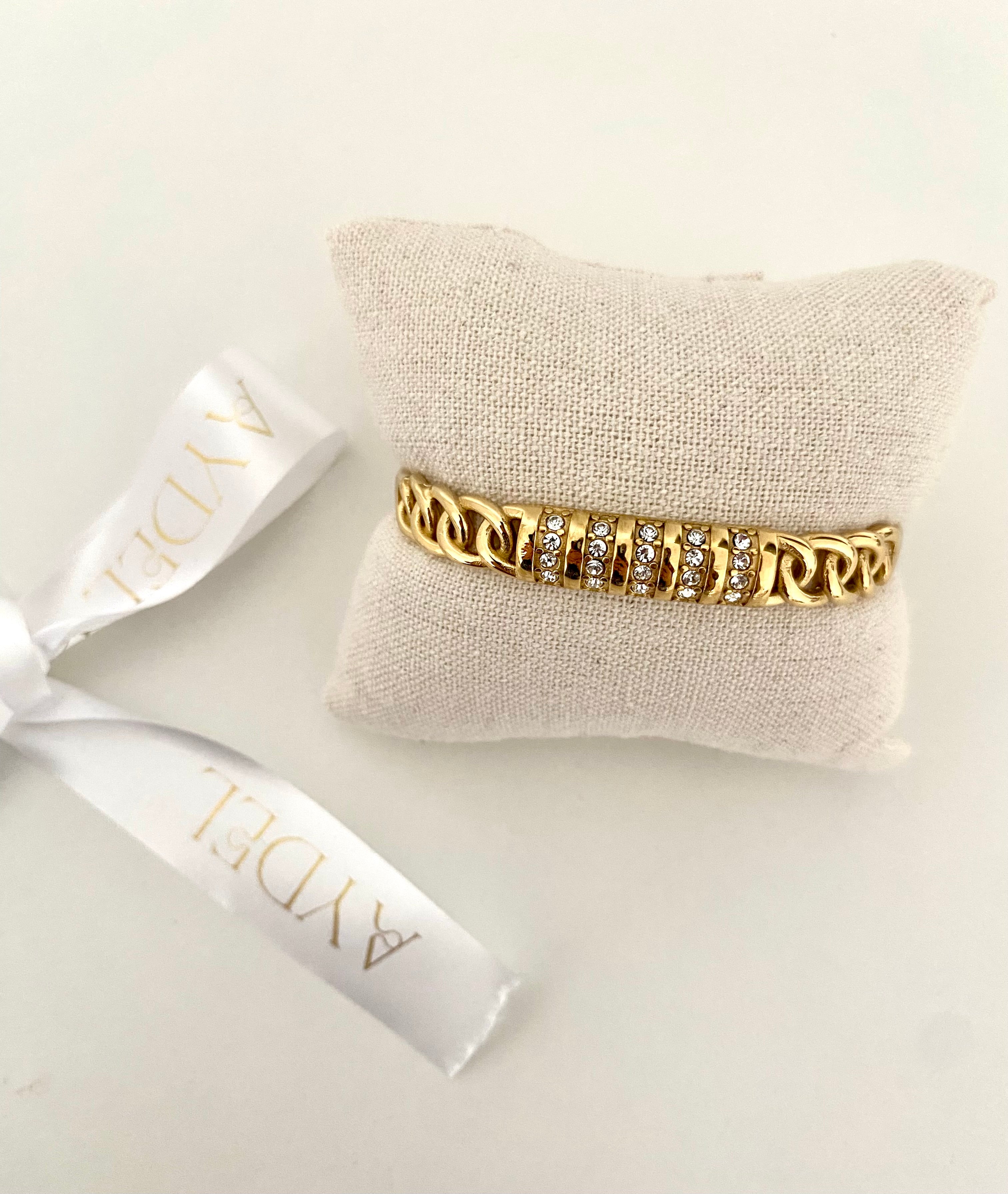 Luxe Loop Armreif