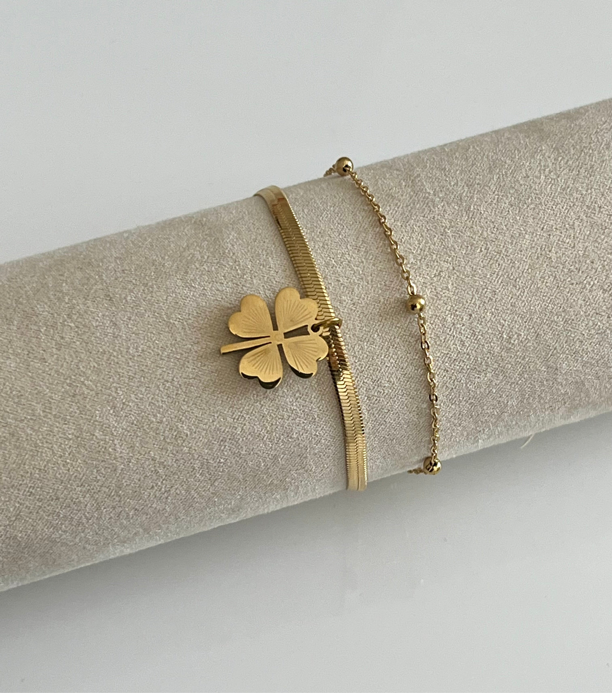 Double Clover Armband