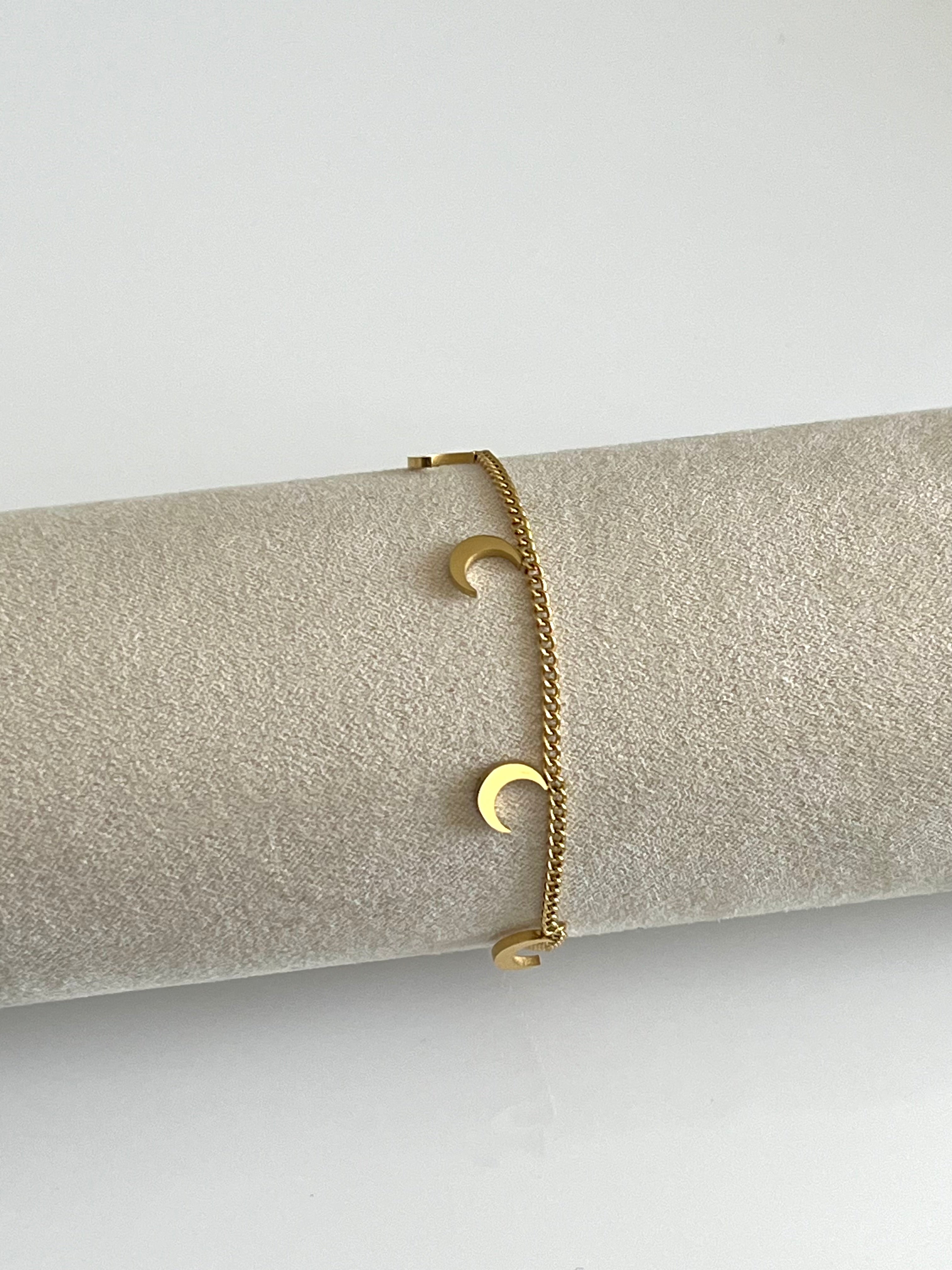 Moon Armband